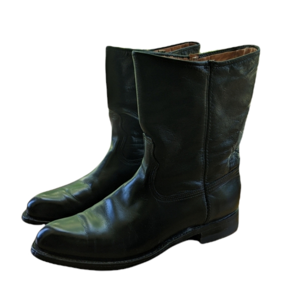 Boots  Men's Black low heel boot size 9 D - Picture 6 of 9